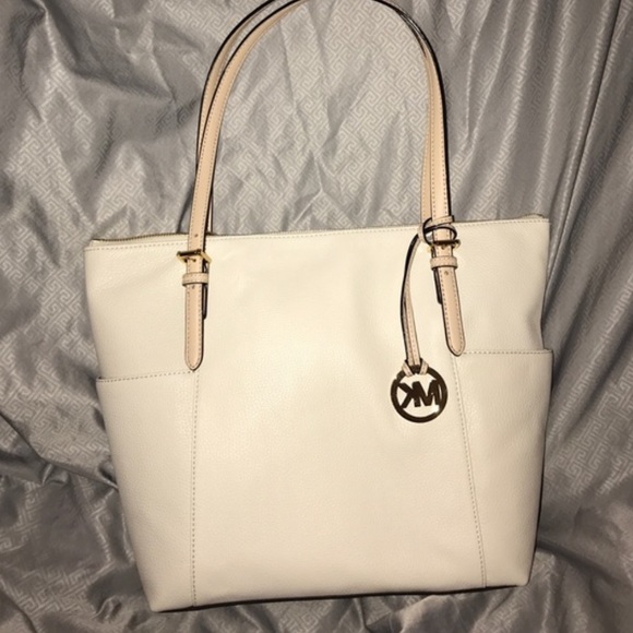 Michael Kors E/W Top Zip Leather Ecru Tote Bag - Picture 5 of 6